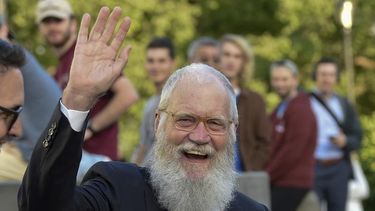 El anfitrión de programas de televisión David Letterman en la ceremonia de inauguración del Museo de la Estatua de la Libertad en Nueva York el 15 de mayo de 2019. El antiguo anfitrión de The Late Show with David Letterman agradeció al personal de emergencias de Rhode Island Hospital por atenderlo el verano pasado en un video publicado el 7 de abril de 2022.&nbsp;