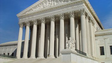 Vista frontal de la Corte Suprema de la nación.