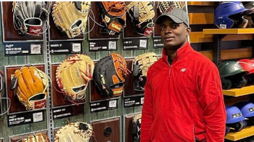 El pelotero cubano Diasmany Palacios buscará continuar su carrera como beisbolista por la vía del&nbsp;draft&nbsp;dentro del sistema del béisbol universitario