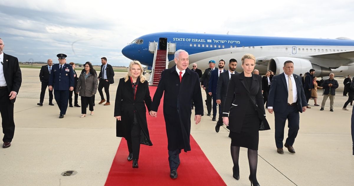 El primer ministro de Israel se reúne con el secretario de Comercio de EEUU a su llegada a Washington