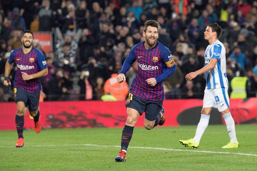 Lionel Messi, al centro en la foto, se encuentra en un momento prodigioso.