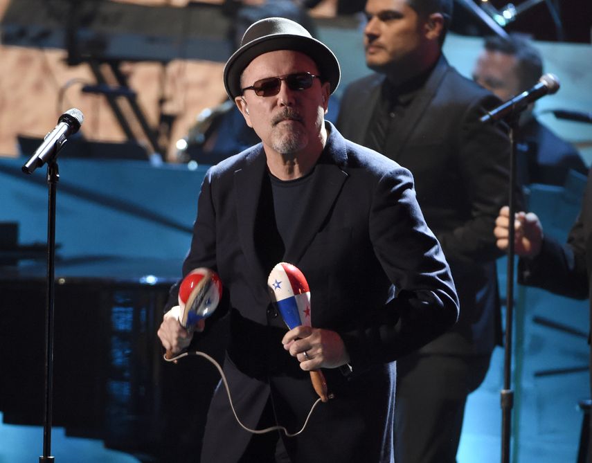 Rubén Blades interpreta Arayue en la 18 edición de los Latin Grammy, el 16 de noviembre de 2017 en Las Vegas. El músico, actor y activista panameño será homenajeado como Persona del Año 2021 de la Academia Latina de la Grabación.&nbsp;