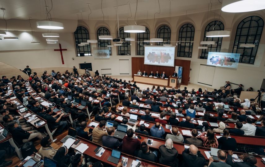 El Instituto Acton es un think-tank internacional que tiene como objetivo promover una sociedad libre y virtuosa, sostenida por principios religiosos