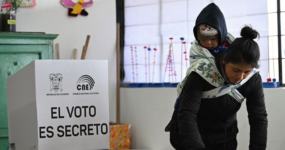 Partidos, dinero y democracia en Ecuador