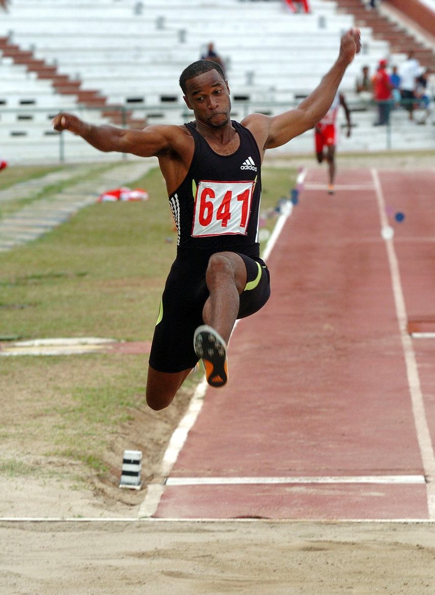 No obstante, la delegación cubana podría aumentar hasta 55 tras sumar otros siete representantes de atletismo, cuatro de bádminton, seis de judo, uno de ciclismo, uno de tiro y dos de&nbsp;tenis&nbsp;en sillas de ruedas.