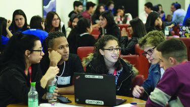 El proyecto JA-IBM Start Up Challenge pretender beneficiar a unos 4.600 jovenes estudiantes latinoamericanos.