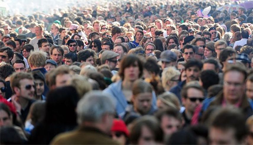 Más de la mitad (55%) de los estadounidenses multirraciales asegura que ha sido objeto de insultos y bromas racistas debido a su origen racial. (ARCHIVO/EFE)