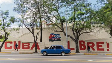 Una consigna del régimen en una calle de La Habana, Cuba.&nbsp;