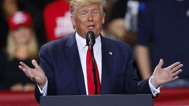 El presidente Donald Trump durante un acto de campaña en Battle Creek, Michigan, el miércoles 18 de diciembre de 2019. Trump fue invitado formalmente a pronunciar el discurso del Estado de la Unión en una sesión conjunta del Congreso el 4 de febrero. 