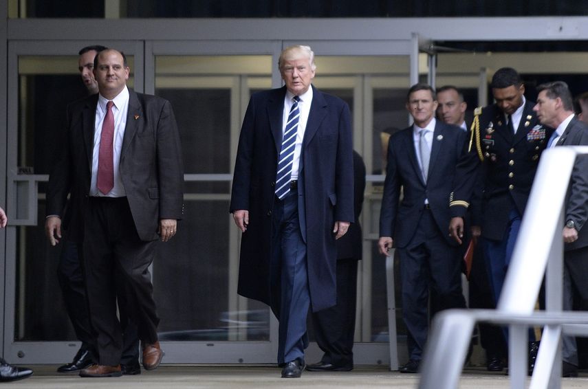 La relación de Trump con los servicios de espionaje del país ha sido bastante tensa en las últimas semanas, a raíz de sus reticencias a dar por buena la conclusión, compartida por agencias como la CIA y el FBI, de que Rusia orquestó ciberataques.