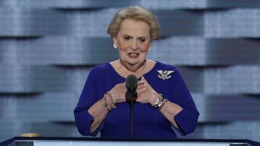 La exsecretaria de Estado de EEUU, Madeleine Albright, en una foto de archivo en Filadelfia, el 26 de julio de 2016.&nbsp;