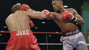 Su primer combate por un título mundial fue en Francia, una derrota ante el campeón mexicano José Luis Ramírez que le costó el invicto en 1998. Un año después cobraría revancha al superar al mexicano en su natal Norfolk, Virginia, para quedarse con el título ligero de la CMB.