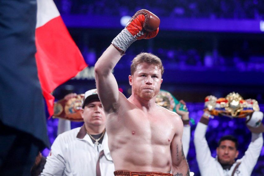 El mexicano Saúl Canelo Álvarez se alista antes de una pelea, el 14 de septiembre de 2024.