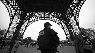 Los sitios turísticos de Francia permanecen bajo vigilancia policial.&nbsp;