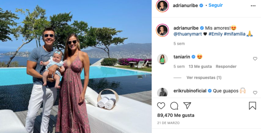 Adrian Uribe junto a su familia.