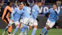 Jugadores del New York City FC celebran luego de vencer al Revolution de Nueva Inglaterra en un partido de la MLS Jugadores del New York City FC celebran luego de vencer al Revolution de Nueva Inglaterra en un partido de la MLS