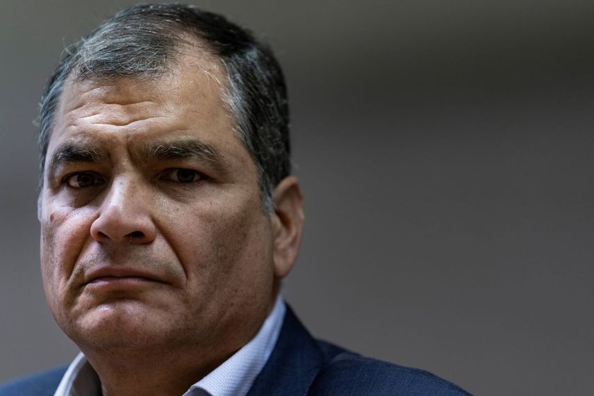 En esta foto de archivo tomada el 9 de octubre de 2019, al expresidente de Ecuador (2007-2017) Rafael Correa durante una conferencia de prensa en el Parlamento Europeo en Bruselas.