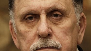 El primer ministro de Libia Fayez al-Sarraj en conferencia de prensa tras reunirse con el premier italiano Giuseppe Conte en el palacio Chigi en Roma, el s&aacute;bado 11 de enero de 2020.&nbsp;