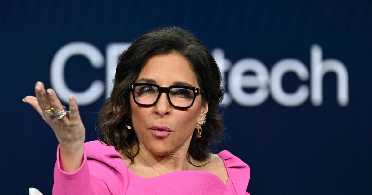 “Renuncia” la directora general de X tras dos años en el cargo
