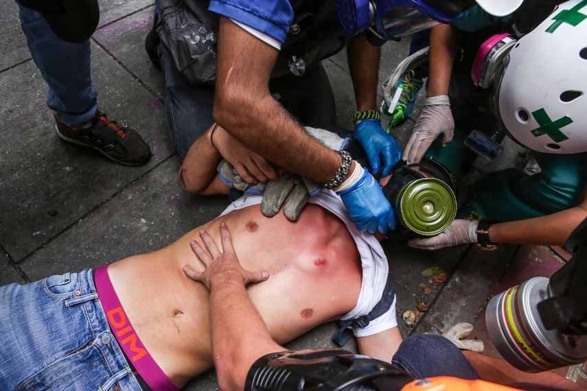 Desde el 1 de abril el país sudamericano vive una ola de manifestaciones a favor y en contra del Gobierno, algunas de las cuales han generado hechos violentos que se han saldado con 65 muertos.
