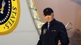 El presidente Joe Biden baja del Air Force One en la base de la Fuerza Aérea de Dover en Delaware, el miércoles 17 de julio de 2024.