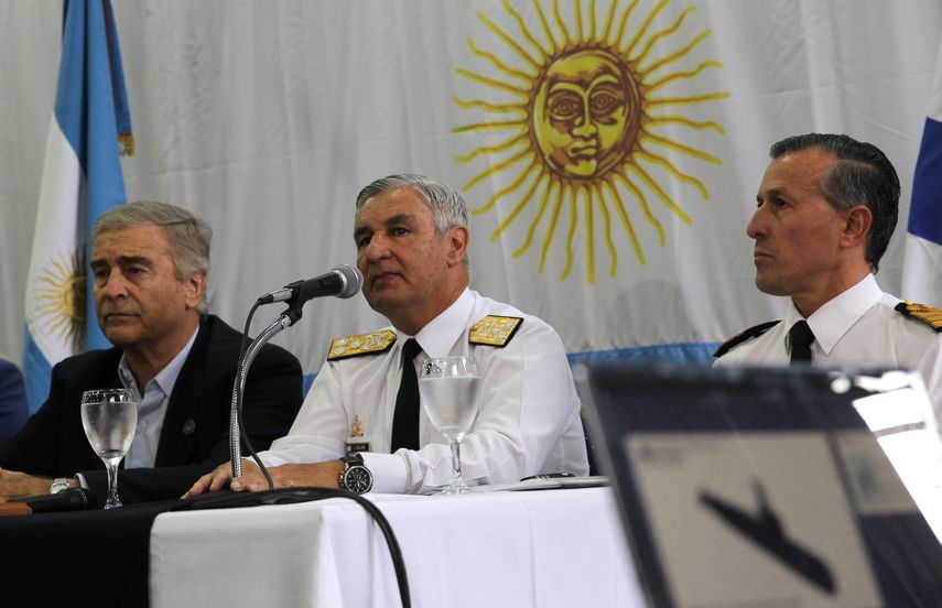 El ministro de Defensa de Argentina, Oscar Aguad