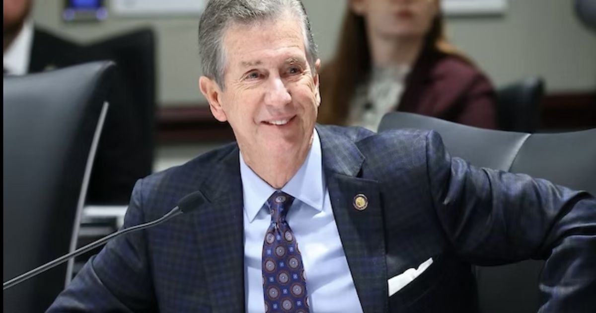 Jim Boyd es designado como próximo presidente del Senado de Florida para 2026-28