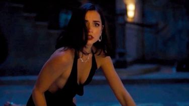 Ana de Armas en una escena de 007: No Time to Die.