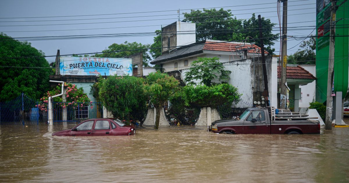 Al menos 23 muertos por fuertes lluvias en México