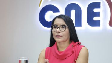 Diana Atamaint, presidenta del CNE de Ecuador.