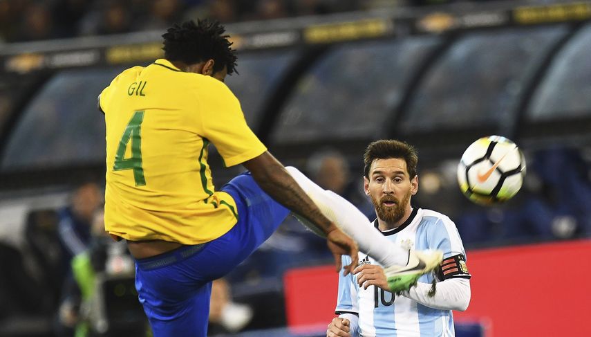 La selección argentina se medirá el martes a Singapur, mientras los brasileños lo harán ante Australia.