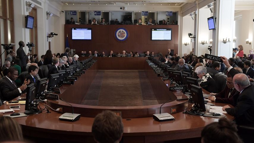 El texto aprobado este martes en la sesión del Comité Permanente de la OEA busca una resolución final que debe estar lista en los próximos días y fijará el mecanismo con el que la organización dará seguimiento a la situación en Venezuela, según explicó el embajador mexicano en la OEA, Luis Alfonso de Alba.