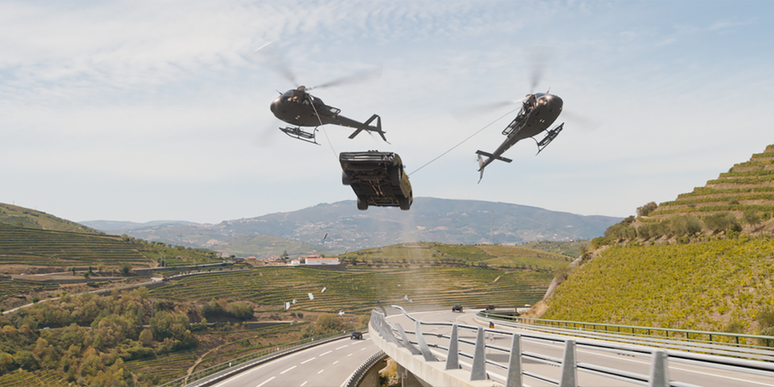 Una escena de acción de la cinta Fast X, de Fast & Furious.