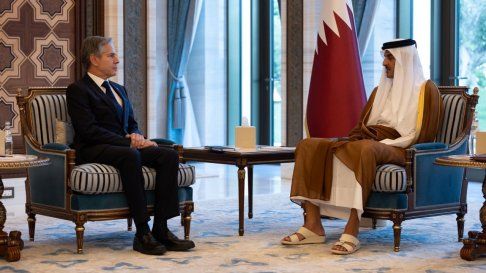 Antony Blinken el 13OCT23 recibido en Doha por el emir Tamim bin Hamad Al Thani facilitador de negociaciones con Nicolás Maduro. 