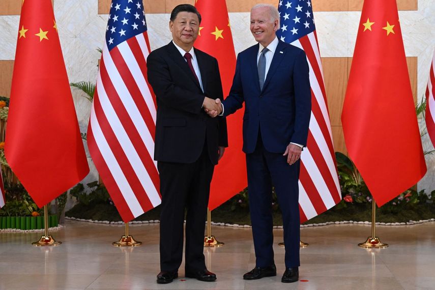 El presidente de Estados Unidos, Joe Biden y su homólogo del régimen de China, Xi Jinping.