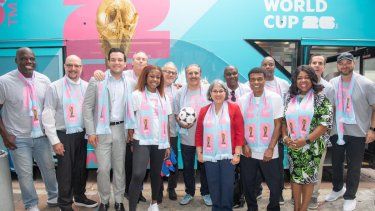 La alcaldesa de Miami-Dade, Daniella Levine Cava, en el lanzamiento de la subsede de Miami para el Mundial del 2026. La acompañan, entre otros, Carlos Luis Perea, David Whitaker, Tom Mulroy, Milan Pierre-Jerome, Juan José “Cheche” Vidal, Fernando Fiore, ZeNono Baptiste, Teófilo Cubillas, Wagneau Eloi y Mathew Ratner.