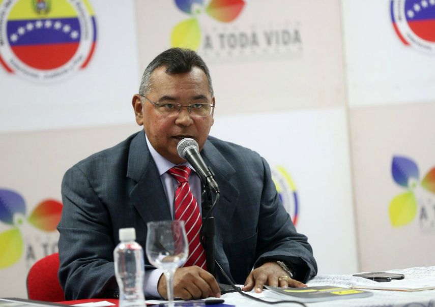 Quieren dejar sin liquidez a Venezuela, es un golpe financiero al país, afirmó el ministro de Interior y Justicia, Nestor Reverol.&nbsp;