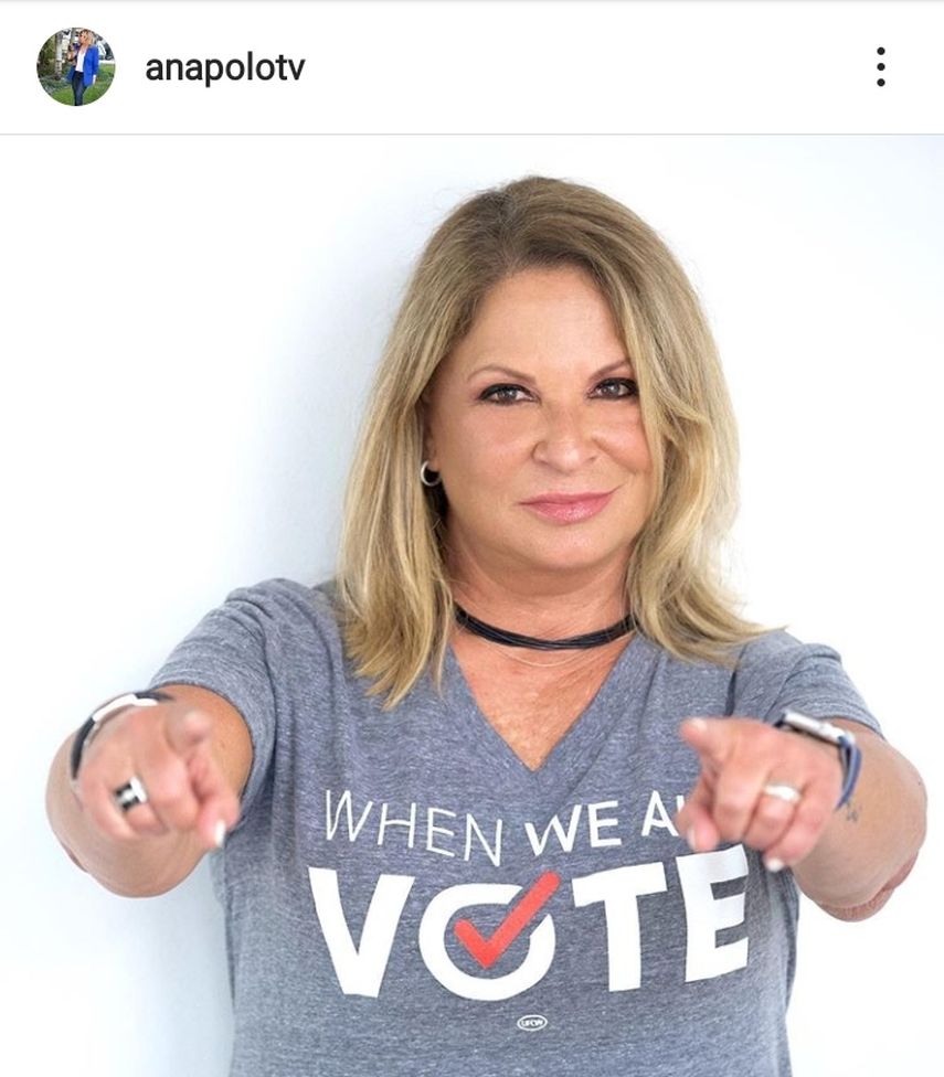 La doctora Ana María Polo ejerce su voto en las elecciones presidenciales de los Estados Unidos 2020.