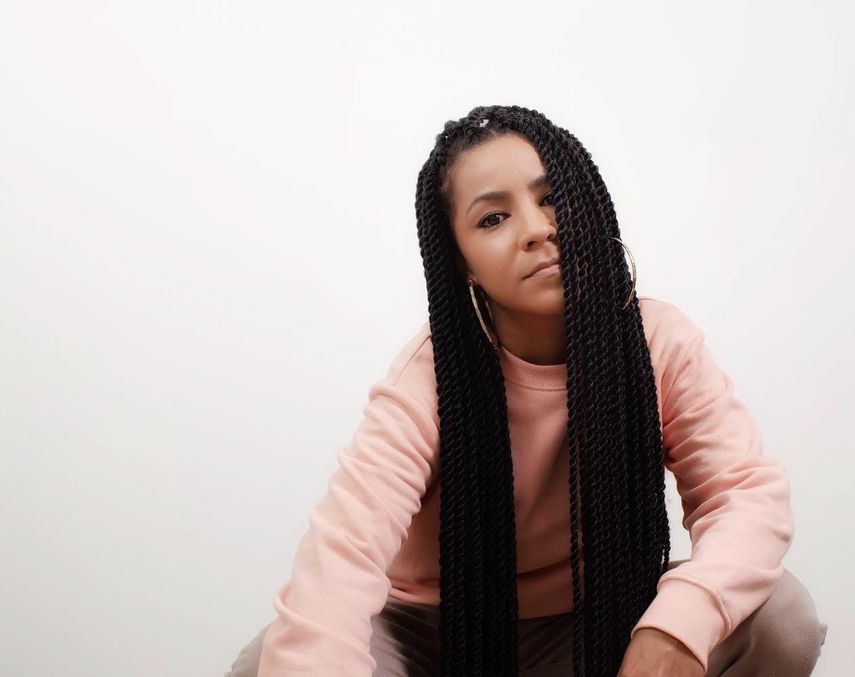 Para 2017 es nominada en los&nbsp;Grammy&nbsp;Latinos, por su colaboraci&oacute;n con Jarabe de Palo y Montse Moreno en el tema &ldquo;Somos&rdquo;.