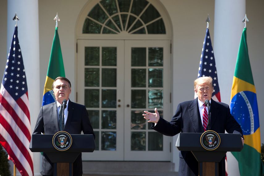 El presidente Donald Trump dijo ayer, durante el encuentro con su homólogo Jair Bolsonaro en la Casa Blanca, que Brasil podría ser un aliado externo de la OTAN o incorporarse a la Alianza.