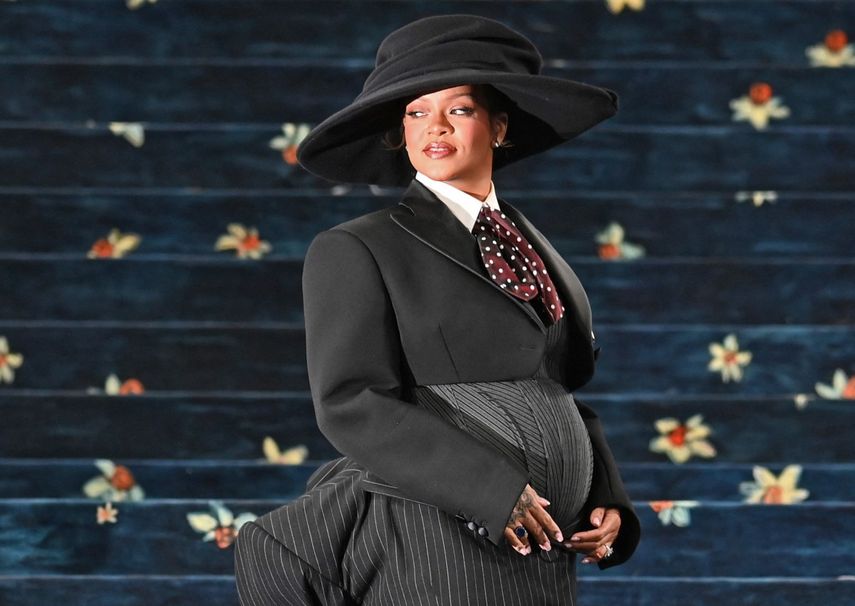 La cantante y actriz barbadense Rihanna llega a la Gala del Met 2025 en el Museo Metropolitano de Arte el 5 de mayo de 2025 en Nueva York