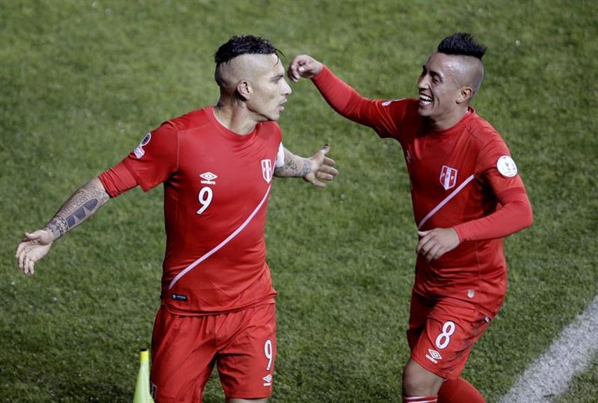 Perú fue demasiado para el conjunto boliviano. (EFE)