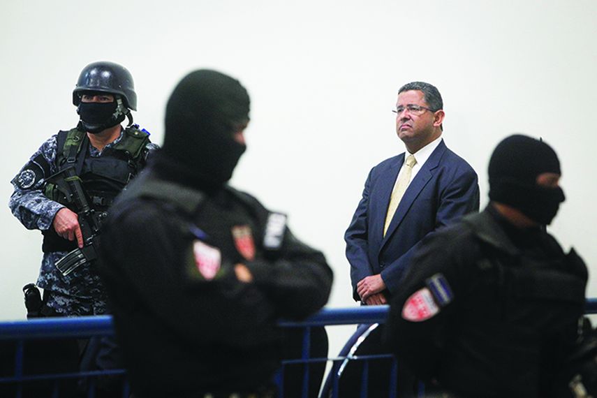 El expresidente salvadoreño Francisco Flores en la audiencia preliminar en su contra, en la que un juez determinará si es enviado a juicio para responder por delitos de corrupción (EFE)