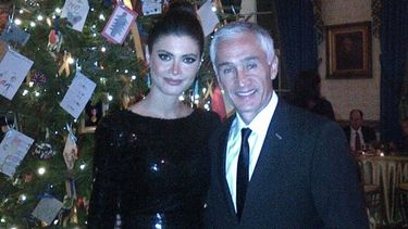 Chiquinquirá Delgado y Jorge Ramos durante una visita a la Casa Blanca. (TWITTER). 