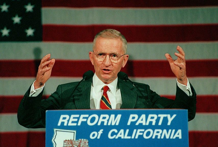 En esta foto de archivo del 1 de junio de 1996, el multimillonario H. Ross Perot habla en la convención de California del Partido Reformista, fundado por él. El dos veces candidato presidencial independiente murió el martes 9 de julio de 2019, Tenía 89 años. 