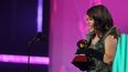 Juliana Velásquez acepta el premio al Mejor Artista Nuevo en el escenario durante la 22a Entrega Anual del Latin GRAMMY en el MGM Grand Garden Arena el 18 de noviembre de 2021 en Las Vegas, Nevada. Juliana Velásquez acepta el premio al Mejor Artista Nuevo en el escenario durante la 22a Entrega Anual del Latin GRAMMY en el MGM Grand Garden Arena el 18 de noviembre de 2021 en Las Vegas, Nevada.