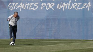 tite ratifica su once para el partido contra suiza con neymar como lider