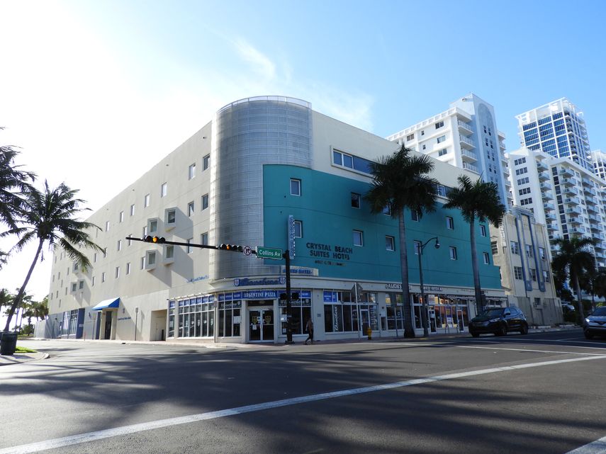 Fachada del hotel&nbsp;Crystal Beach Suites de Miami Beach.