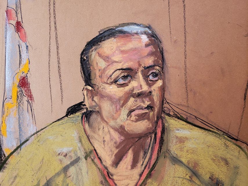 Reproducción fotográfica de un dibujo de la artista Jane Rosenberg donde aparece Cesar Sayoc, autor confeso del envío de al menos 13 paquetes bomba, durante su comparecencia ante una corte federal en Miami, Florida,