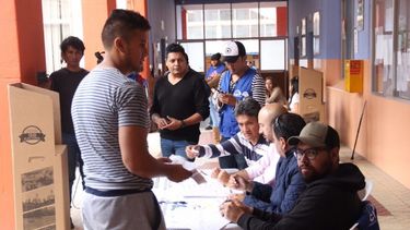 Alrededor de 12,8 millones de personas podrán ejercer su derecho al voto para escoger al próximo mandatario de entre los ocho candidatos.